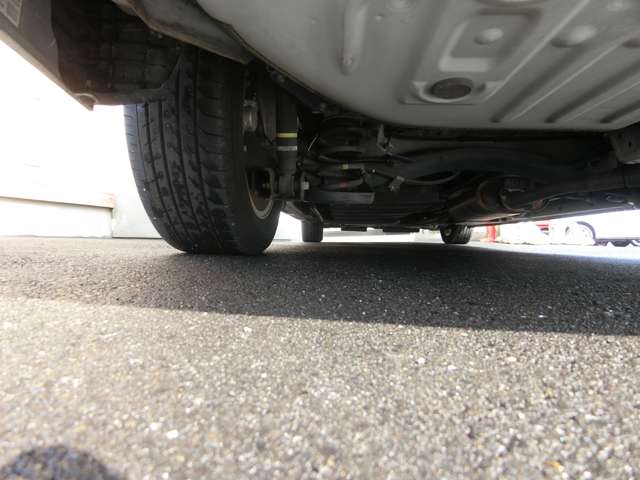 トヨタ エスクァイア　ハイブリッド １．８ ハイブリッド ＧＩ H27年 (中国) 99