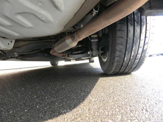 トヨタ エスクァイア　ハイブリッド １．８ ハイブリッド ＧＩ H27年 (中国) 99