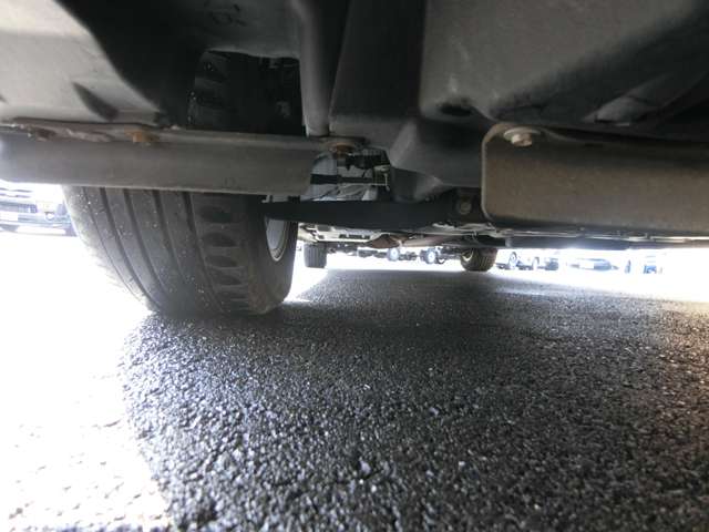 トヨタ エスクァイア　ハイブリッド １．８ ハイブリッド ＧＩ H27年 (中国) 99