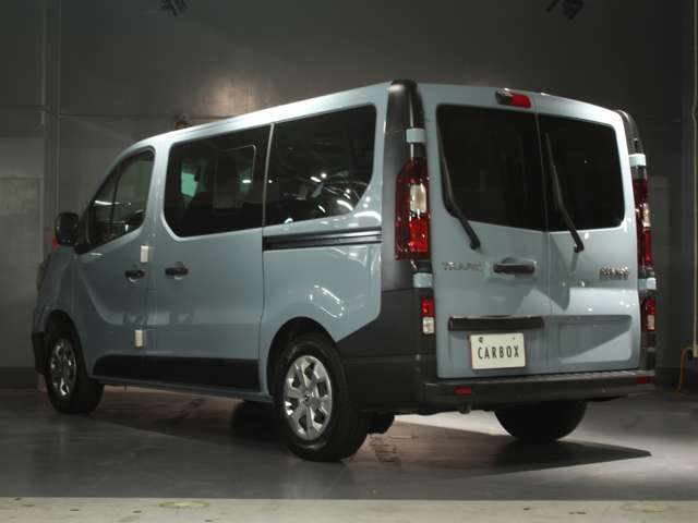 ルノー トラフィック ＺＥＮ ＢＬＵＥ ＤＣＩ１７０ Ｓ＆Ｓ R5年 (関東) 99
