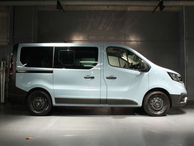 ルノー トラフィック ＺＥＮ ＢＬＵＥ ＤＣＩ１７０ Ｓ＆Ｓ R5年 (関東) 99