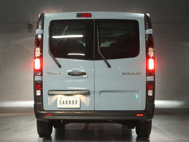 ルノー トラフィック ＺＥＮ ＢＬＵＥ ＤＣＩ１７０ Ｓ＆Ｓ R5年 (関東) 99