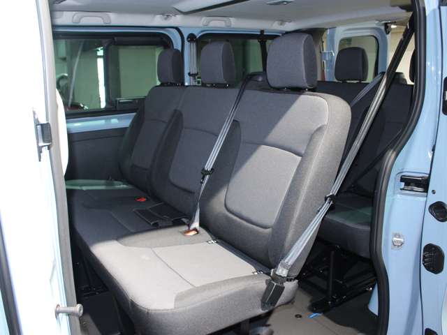 ルノー トラフィック ＺＥＮ ＢＬＵＥ ＤＣＩ１７０ Ｓ＆Ｓ R5年 (関東) 99