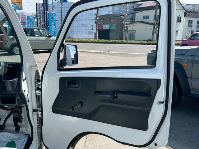 スズキ キャリイトラック ６６０ ＫＣエアコン・パワステ ３方開 ４ＷＤ R6年 (北海道) 99