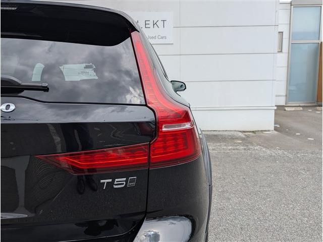 ボルボ Ｖ６０クロスカントリー Ｔ５ ＡＷＤ プロ ４ＷＤ R1年 (東北) 99