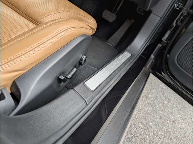 ボルボ Ｖ６０クロスカントリー Ｔ５ ＡＷＤ プロ ４ＷＤ R1年 (東北) 99