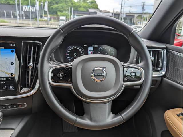 ボルボ Ｖ６０クロスカントリー Ｔ５ ＡＷＤ プロ ４ＷＤ R1年 (東北) 99