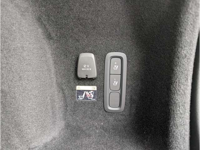 ボルボ Ｖ６０クロスカントリー Ｔ５ ＡＷＤ プロ ４ＷＤ R1年 (東北) 99