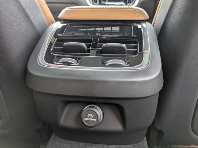 ボルボ Ｖ６０クロスカントリー Ｔ５ ＡＷＤ プロ ４ＷＤ R1年 (東北) 99