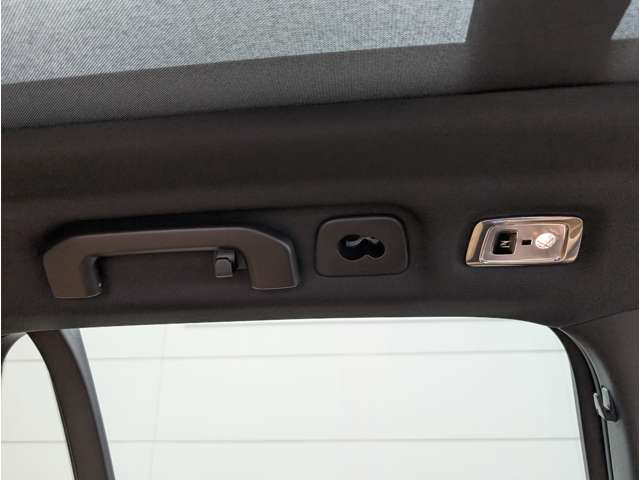 ボルボ Ｖ６０クロスカントリー Ｔ５ ＡＷＤ プロ ４ＷＤ R1年 (東北) 99