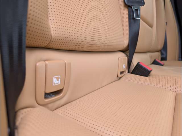 ボルボ Ｖ６０クロスカントリー Ｔ５ ＡＷＤ プロ ４ＷＤ R1年 (東北) 99