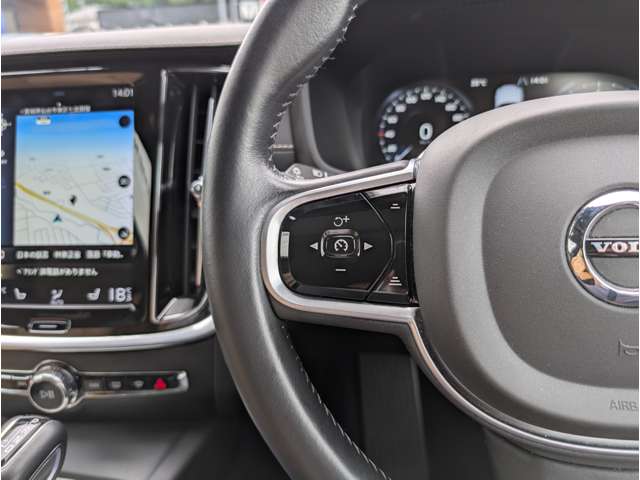 ボルボ Ｖ６０クロスカントリー Ｔ５ ＡＷＤ プロ ４ＷＤ R1年 (東北) 99