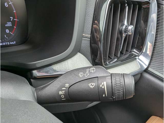 ボルボ Ｖ６０クロスカントリー Ｔ５ ＡＷＤ プロ ４ＷＤ R1年 (東北) 99