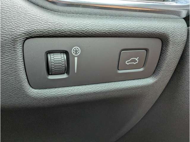 ボルボ Ｖ６０クロスカントリー Ｔ５ ＡＷＤ プロ ４ＷＤ R1年 (東北) 99