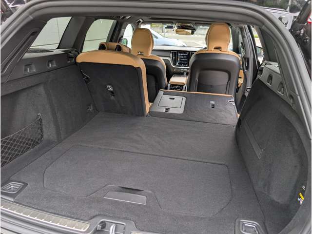 ボルボ Ｖ６０クロスカントリー Ｔ５ ＡＷＤ プロ ４ＷＤ R1年 (東北) 99