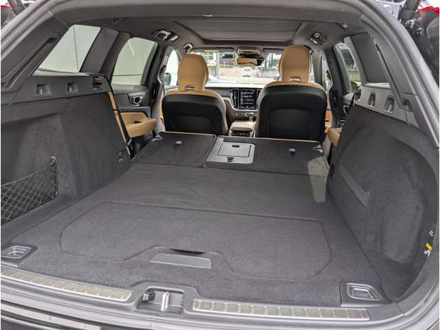 ボルボ Ｖ６０クロスカントリー Ｔ５ ＡＷＤ プロ ４ＷＤ R1年 (東北) 99