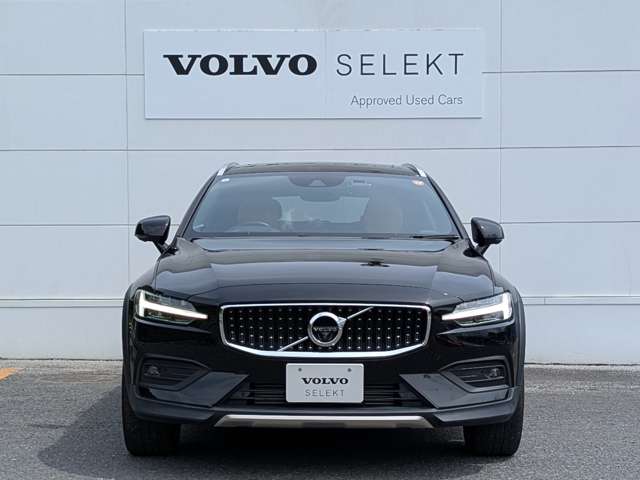 ボルボ Ｖ６０クロスカントリー Ｔ５ ＡＷＤ プロ ４ＷＤ R1年 (東北) 99