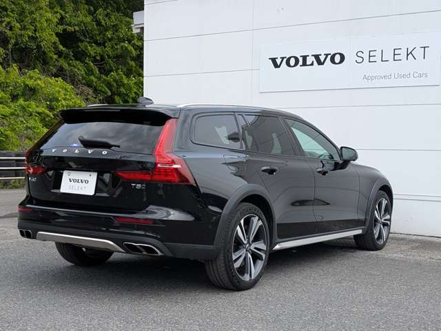 ボルボ Ｖ６０クロスカントリー Ｔ５ ＡＷＤ プロ ４ＷＤ R1年 (東北) 99