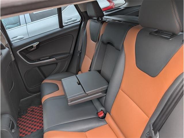 ボルボ Ｖ６０クロスカントリー Ｄ４ ＳＥ ディーゼルターボ H28年 (東北) 99