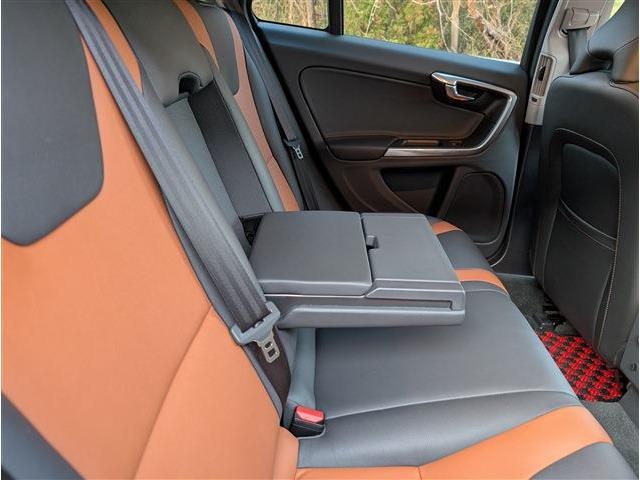 ボルボ Ｖ６０クロスカントリー Ｄ４ ＳＥ ディーゼルターボ H28年 (東北) 99