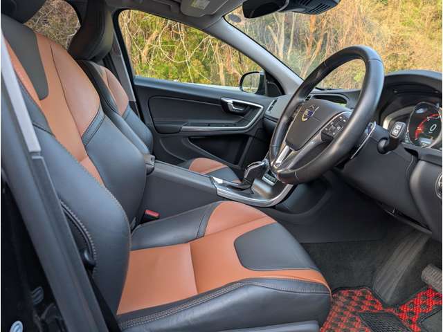 ボルボ Ｖ６０クロスカントリー Ｄ４ ＳＥ ディーゼルターボ H28年 (東北) 99