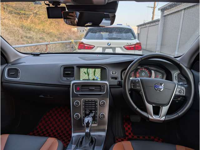 ボルボ Ｖ６０クロスカントリー Ｄ４ ＳＥ ディーゼルターボ H28年 (東北) 99