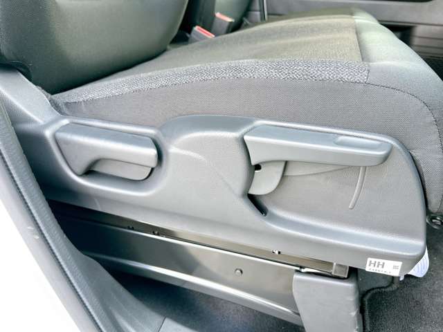 ホンダ Ｎ　ＢＯＸ カスタム ６６０ R6年 (九州・沖縄) 99