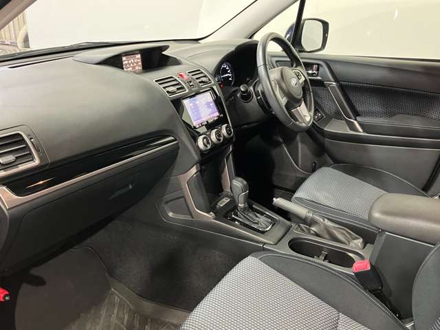 スバル フォレスター ２．０Ｉ－Ｌ アイサイト ４ＷＤ H28年 (北海道) 99