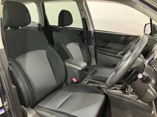 スバル フォレスター ２．０Ｉ－Ｌ アイサイト ４ＷＤ H28年 (北海道) 99