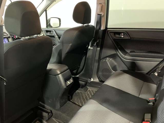 スバル フォレスター ２．０Ｉ－Ｌ アイサイト ４ＷＤ H28年 (北海道) 99