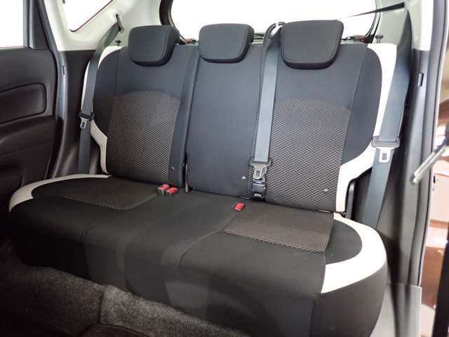 日産 ノート １．２ Ｅ－ＰＯＷＥＲ Ｘ H30年 (関東) 99