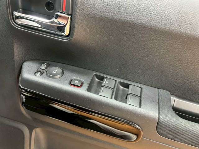 ホンダ ライフ ６６０ ディーバ スマートスタイル ４ＷＤ H23年 (北海道) 99