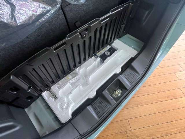 スズキ スペーシア ６６０ ハイブリッド Ｘ ４ＷＤ R7年 (北海道) 99