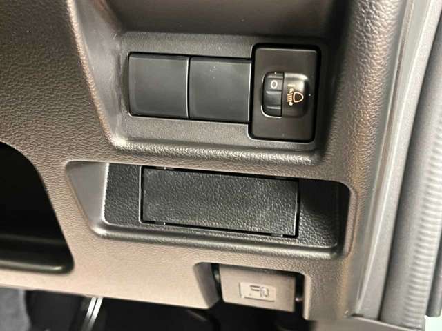 スズキ スペーシア ６６０ ハイブリッド Ｘ ４ＷＤ R7年 (北海道) 99