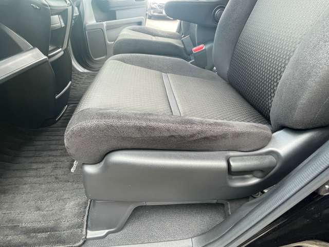 ホンダ ステップワゴン １．５ スパーダ ホンダ センシング H30年 (東海) 99