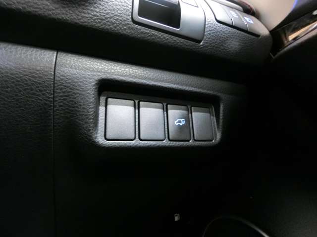 トヨタ ハリアー ２．０ ターボ プレミアム H29年 (中国) 99