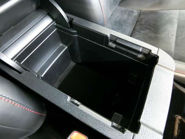 トヨタ ハリアー ２．０ ターボ プレミアム H29年 (中国) 99