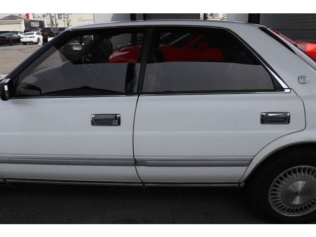 トヨタ クラウン ３．０ ロイヤルサルーン H2年 (東海) 99