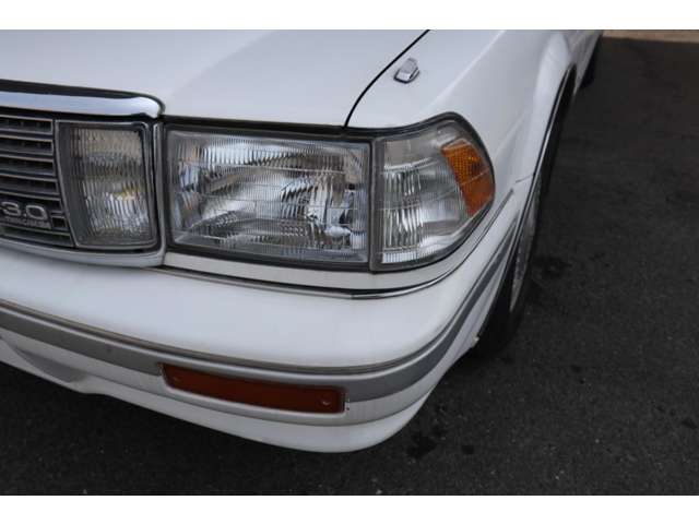 トヨタ クラウン ３．０ ロイヤルサルーン H2年 (東海) 99