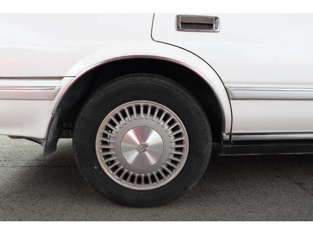 トヨタ クラウン ３．０ ロイヤルサルーン H2年 (東海) 99