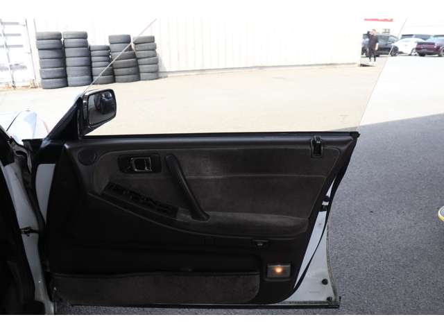 トヨタ クラウン ３．０ ロイヤルサルーン H2年 (東海) 99