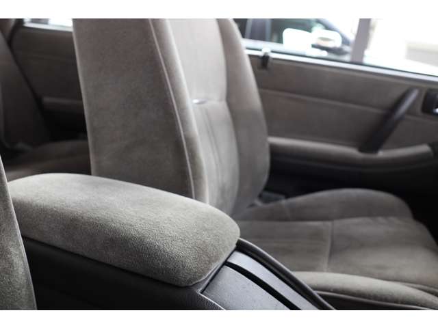 トヨタ クラウン ３．０ ロイヤルサルーン H2年 (東海) 99