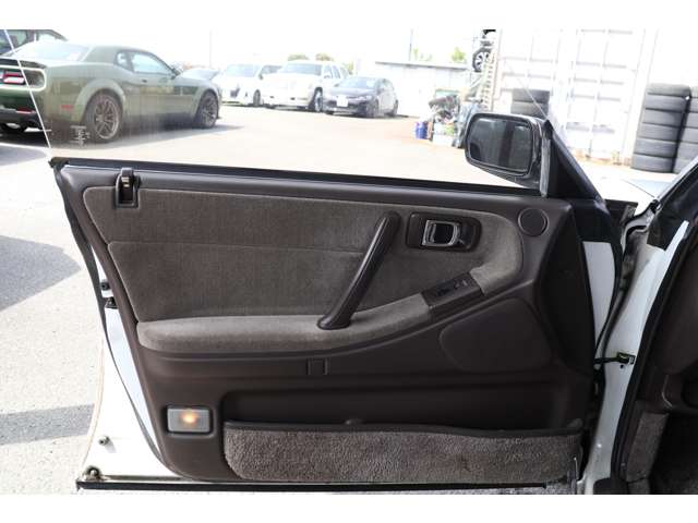 トヨタ クラウン ３．０ ロイヤルサルーン H2年 (東海) 99