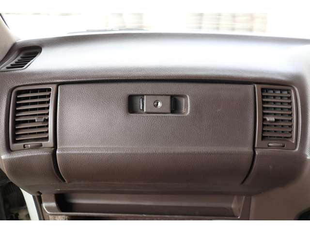 トヨタ クラウン ３．０ ロイヤルサルーン H2年 (東海) 99