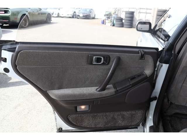 トヨタ クラウン ３．０ ロイヤルサルーン H2年 (東海) 99