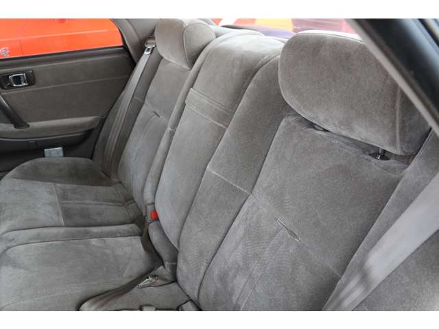 トヨタ クラウン ３．０ ロイヤルサルーン H2年 (東海) 99