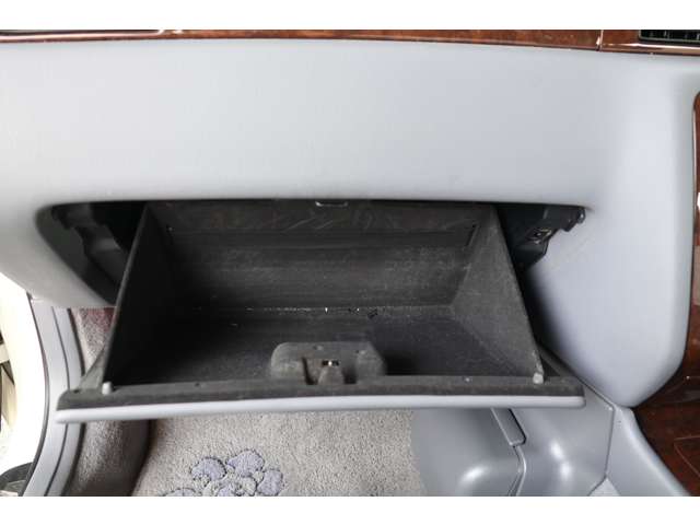 トヨタ クラウンマジェスタ ３．０ Ｅタイプ H10年 (東海) 99