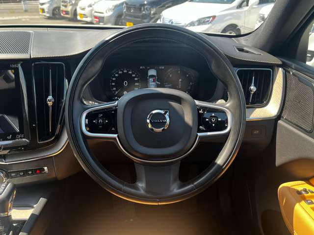 ボルボ ＸＣ６０ Ｄ４ ＡＷＤ インスクリプション ディーゼルターボ ４ＷＤ H30年 (東海) 99