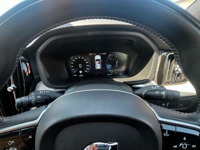 ボルボ ＸＣ６０ Ｄ４ ＡＷＤ インスクリプション ディーゼルターボ ４ＷＤ H30年 (東海) 99