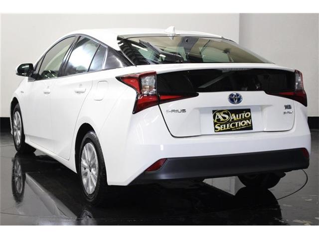 トヨタ プリウス １．８ Ｓ Ｅ－ＦＯＵＲ ４ＷＤ R2年 (北海道) 99